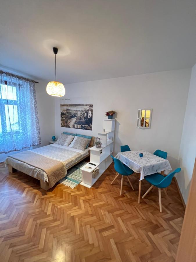 Colorita Studio Pula Extérieur photo